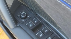 VOLKSWAGEN TIGUAN 1.5 eTSI 150 R-Line 5dr DSG 5879748