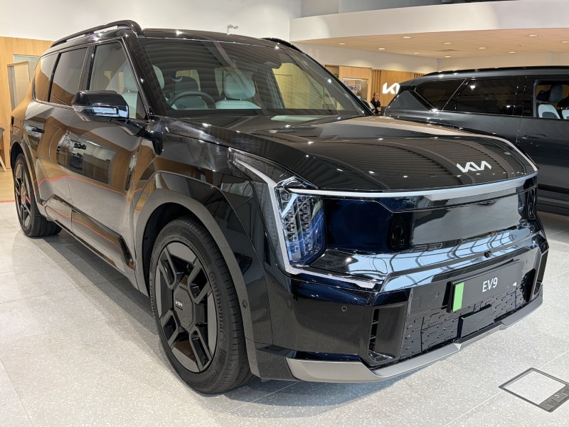 KIA EV9
