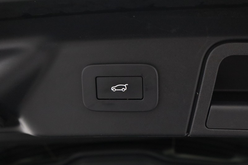 2024 (74) LAND ROVER RANGE ROVER VELAR 3.0 D300 MHEV Dynamic SE 5dr Auto 5738333