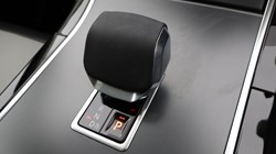 2024 (74) LAND ROVER RANGE ROVER VELAR 3.0 D300 MHEV Dynamic SE 5dr Auto 5738344