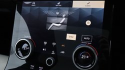 2022 (22) LAND ROVER RANGE ROVER VELAR 2.0 D200 Edition 5dr Auto 5726385
