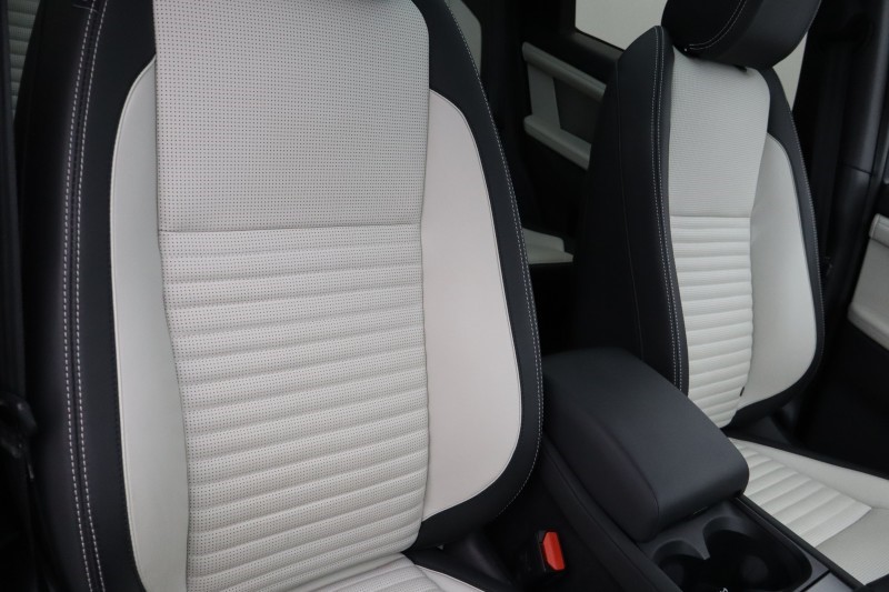 2024 (74) LAND ROVER DISCOVERY SPORT 1.5 P300e Dynamic HSE 5dr Auto [5 Seat] 5712853
