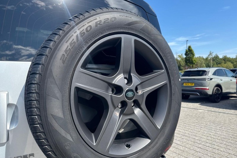 2024 (24) LAND ROVER DEFENDER 3.0 D250 X-Dynamic SE 110 5dr Auto 5708100
