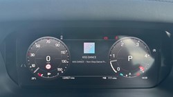 2024 (24) LAND ROVER DEFENDER 3.0 D250 X-Dynamic SE 110 5dr Auto 5708076