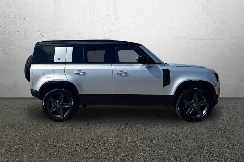 2024 (24) LAND ROVER DEFENDER 3.0 D250 X-Dynamic SE 110 5dr Auto 5708065