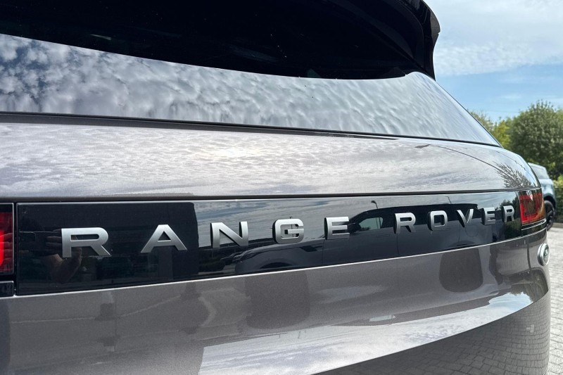 2023 (23) LAND ROVER RANGE ROVER SPORT 3.0 D300 Autobiography 5dr Auto 5708231