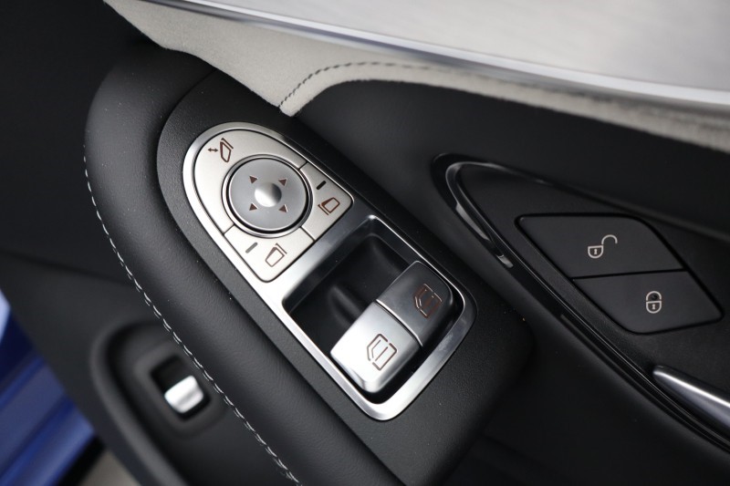 2023 (23) MERCEDES-BENZ C CLASS C63 S Night Edition Premium Plus 2dr MCT 5737046