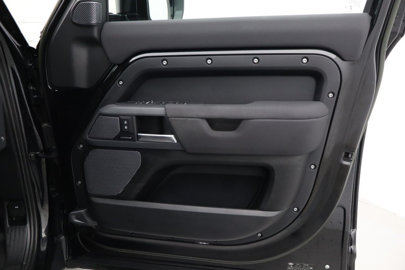 2023 (23) LAND ROVER DEFENDER 2.0 P400e X-Dynamic HSE 110 5dr Auto 5740011