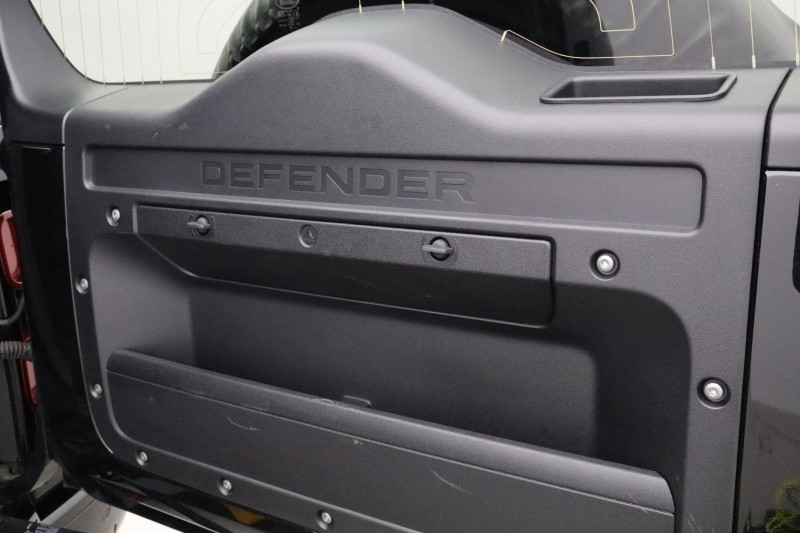 2023 (23) LAND ROVER DEFENDER 2.0 P400e X-Dynamic HSE 110 5dr Auto 5740020