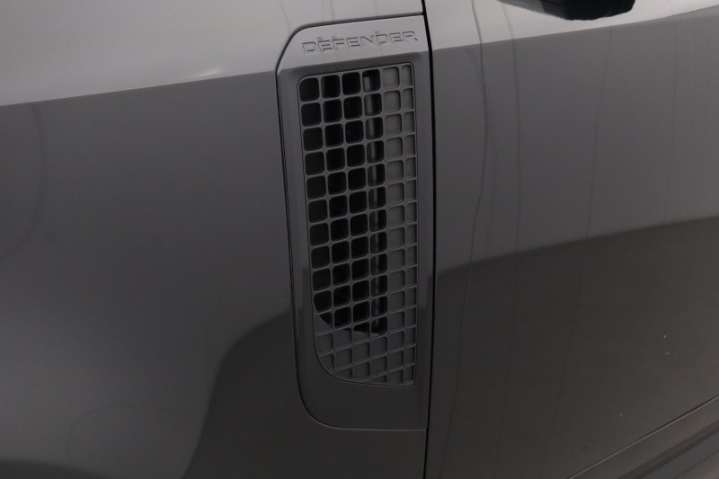2023 (23) LAND ROVER DEFENDER 2.0 P400e X-Dynamic HSE 110 5dr Auto 5739996