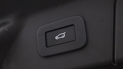 2024 (74) LAND ROVER RANGE ROVER VELAR 2.0 D200 MHEV Dynamic SE 5dr Auto 5758441