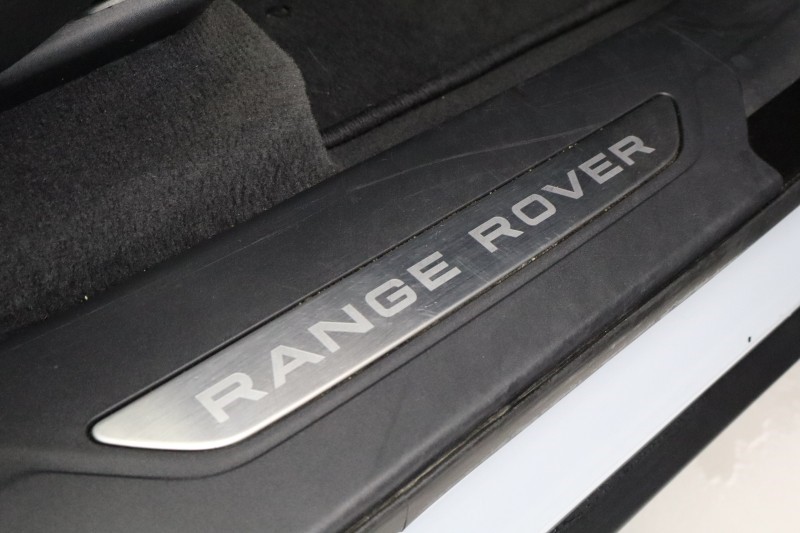 2024 (74) LAND ROVER RANGE ROVER VELAR 2.0 D200 MHEV Dynamic SE 5dr Auto 5758401