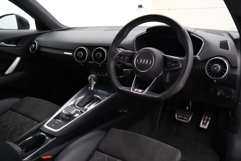 2023 (73) AUDI TT 40 TFSI Black Edition 2dr S Tronic 5786381