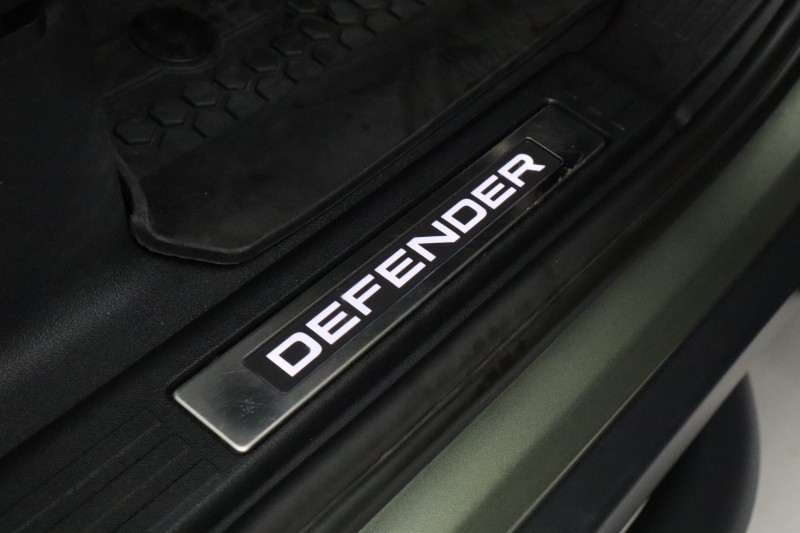2022 (72) LAND ROVER DEFENDER 2.0 P400e X 110 5dr Auto 5760341