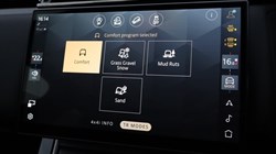 2024 (24) LAND ROVER RANGE ROVER VELAR 2.0 D200 MHEV Dynamic SE 5dr Auto 5793369
