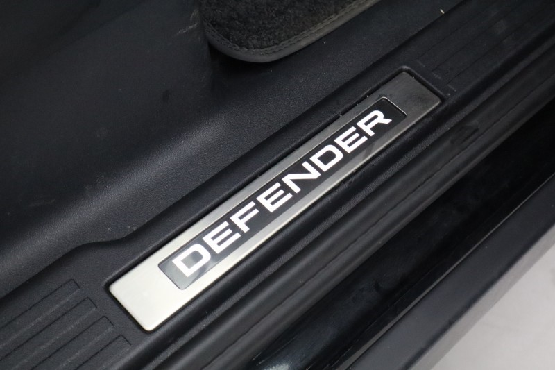 2025 (74) LAND ROVER DEFENDER 3.0 D350 X-Dynamic HSE 90 3dr Auto 5761353