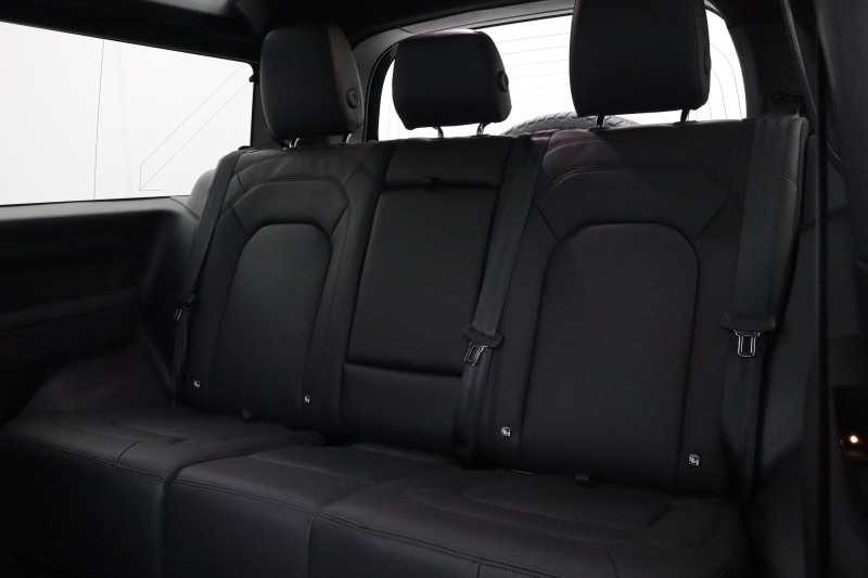 2025 (74) LAND ROVER DEFENDER 3.0 D350 X-Dynamic HSE 90 3dr Auto 5761344