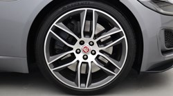 2021 (21) JAGUAR F-TYPE 5.0 P450 Supercharged V8 R-Dynamic 2dr Auto AWD 5807352