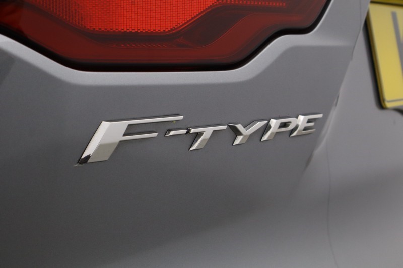 2021 (21) JAGUAR F-TYPE 5.0 P450 Supercharged V8 R-Dynamic 2dr Auto AWD 5807358