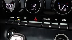 2021 (21) JAGUAR F-TYPE 5.0 P450 Supercharged V8 R-Dynamic 2dr Auto AWD 5807389