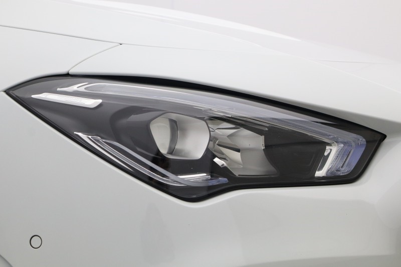 2021 (71) MERCEDES-BENZ CLA 35 4Matic 4dr Tip Auto 5754697