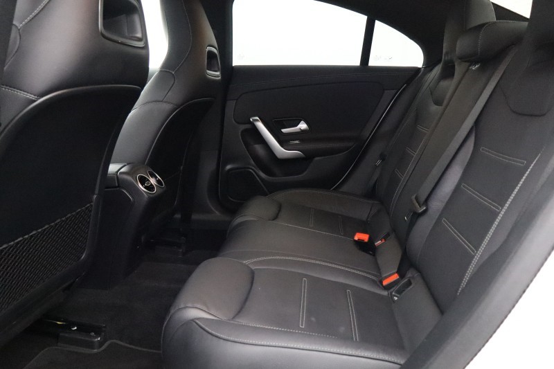 2021 (71) MERCEDES-BENZ CLA 35 4Matic 4dr Tip Auto 5754693
