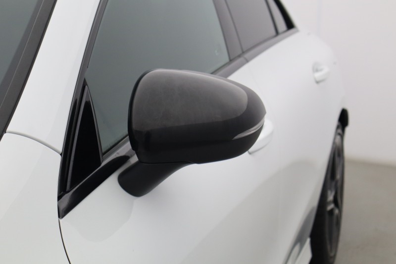 2021 (71) MERCEDES-BENZ CLA 35 4Matic 4dr Tip Auto 5754695