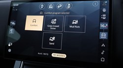 2024 (74) LAND ROVER RANGE ROVER VELAR 2.0 D200 MHEV Dynamic SE 5dr Auto 5776477