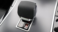 2024 (74) LAND ROVER RANGE ROVER VELAR 2.0 D200 MHEV Dynamic SE 5dr Auto 5776469