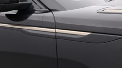 2024 (74) LAND ROVER RANGE ROVER VELAR 2.0 D200 MHEV Dynamic SE 5dr Auto 5776430