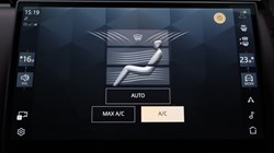 2024 (74) LAND ROVER RANGE ROVER VELAR 2.0 D200 MHEV Dynamic HSE 5dr Auto 5790113