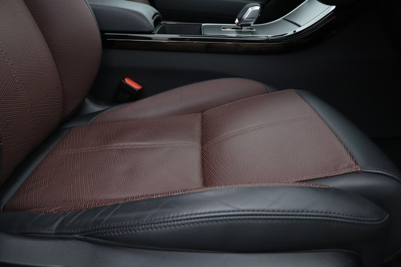 2024 (74) LAND ROVER RANGE ROVER VELAR 2.0 D200 MHEV Dynamic HSE 5dr Auto 5790098