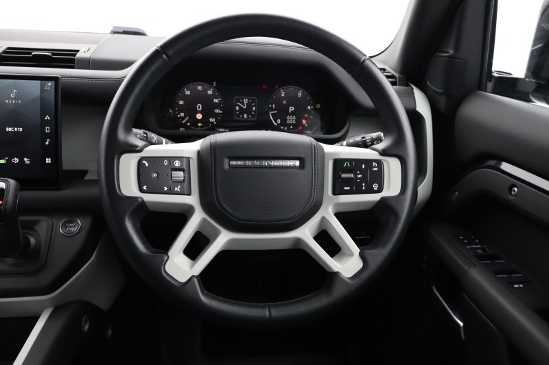 2025 (25) LAND ROVER DEFENDER 3.0 D350 X-Dynamic HSE 130 5dr Auto [8 Seat] 5782213