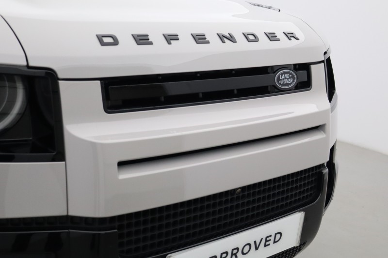2025 (75) LAND ROVER DEFENDER 3.0 D350 X-Dynamic HSE 90 5dr Auto 5800488