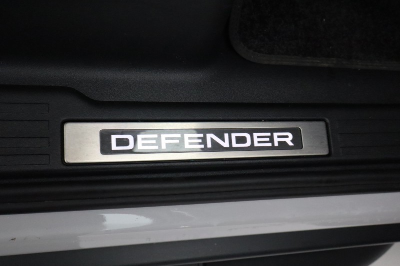 2025 (75) LAND ROVER DEFENDER 3.0 D350 X-Dynamic HSE 90 5dr Auto 5800509
