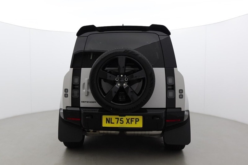 2025 (75) LAND ROVER DEFENDER 3.0 D350 X-Dynamic HSE 90 5dr Auto 5800475