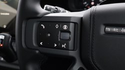 2025 (75) LAND ROVER DEFENDER 3.0 D350 X-Dynamic HSE 90 5dr Auto 5800518