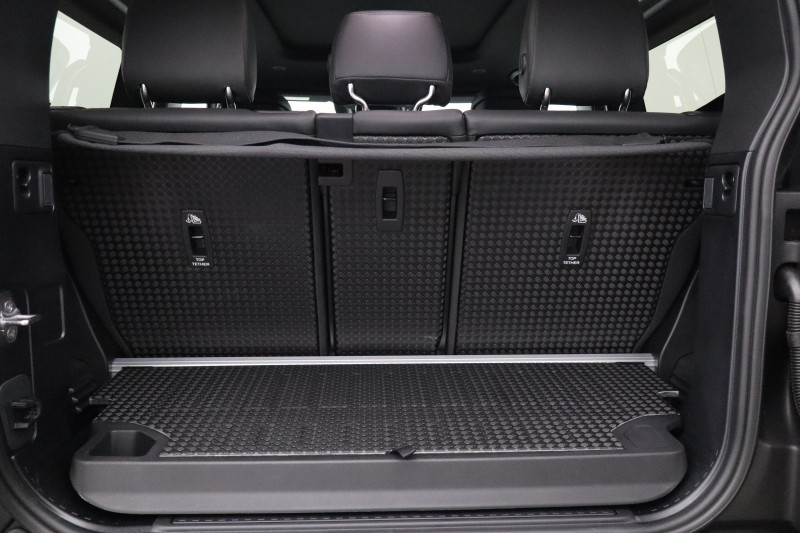 2025 (75) LAND ROVER DEFENDER 3.0 D350 X-Dynamic HSE 90 5dr Auto 5800503
