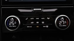 2025 (74) LAND ROVER DISCOVERY 3.0 D350 Dynamic HSE 5dr Auto 5816165