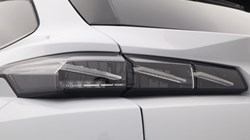 2025 (25) PEUGEOT 308 1.2 Hybrid 136 GT 5dr e-DSC6 5765158