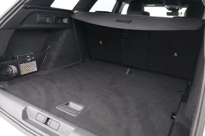 2025 (25) PEUGEOT 308 1.2 Hybrid 136 GT 5dr e-DSC6 5765177