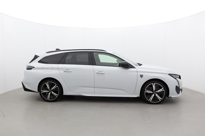 2025 (25) PEUGEOT 308 1.2 Hybrid 136 GT 5dr e-DSC6 5765146