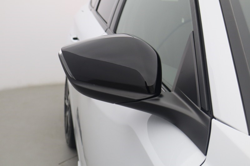 2025 (25) PEUGEOT 308 1.2 Hybrid 136 GT 5dr e-DSC6 5765170
