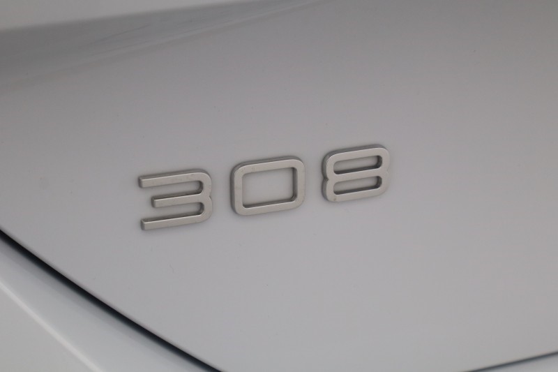 2025 (25) PEUGEOT 308 1.2 Hybrid 136 GT 5dr e-DSC6 5765160