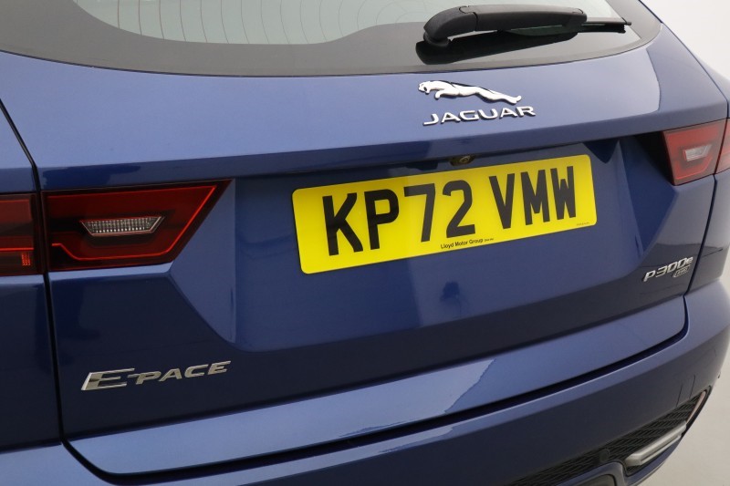 2022 (72) JAGUAR E-PACE 1.5 P300e R-Dynamic SE 5dr Auto 5842155