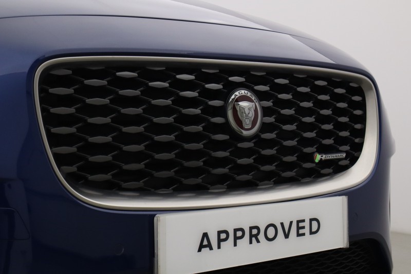 2022 (72) JAGUAR E-PACE 1.5 P300e R-Dynamic SE 5dr Auto 5842105