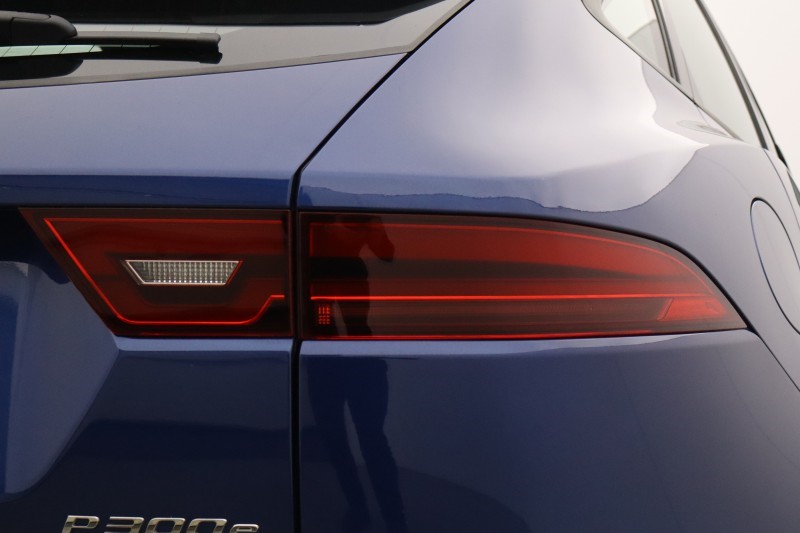 2022 (72) JAGUAR E-PACE 1.5 P300e R-Dynamic SE 5dr Auto 5842150