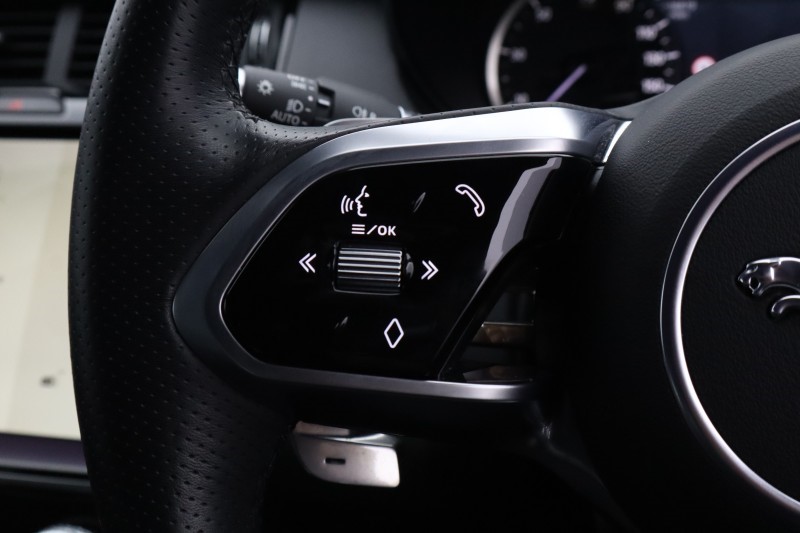 2022 (72) JAGUAR E-PACE 1.5 P300e R-Dynamic SE 5dr Auto 5842124