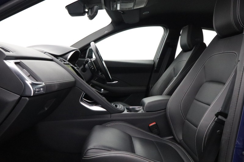 2022 (72) JAGUAR E-PACE 1.5 P300e R-Dynamic SE 5dr Auto 5842108