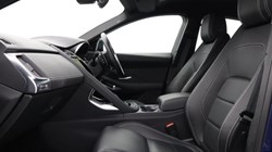 2022 (72) JAGUAR E-PACE 1.5 P300e R-Dynamic SE 5dr Auto 5842108